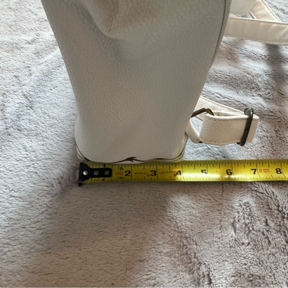 Danielle Nicole Disney‎ Star Wars Mandalorian Mini Faux Leather Backpack - Picture 9 of 13